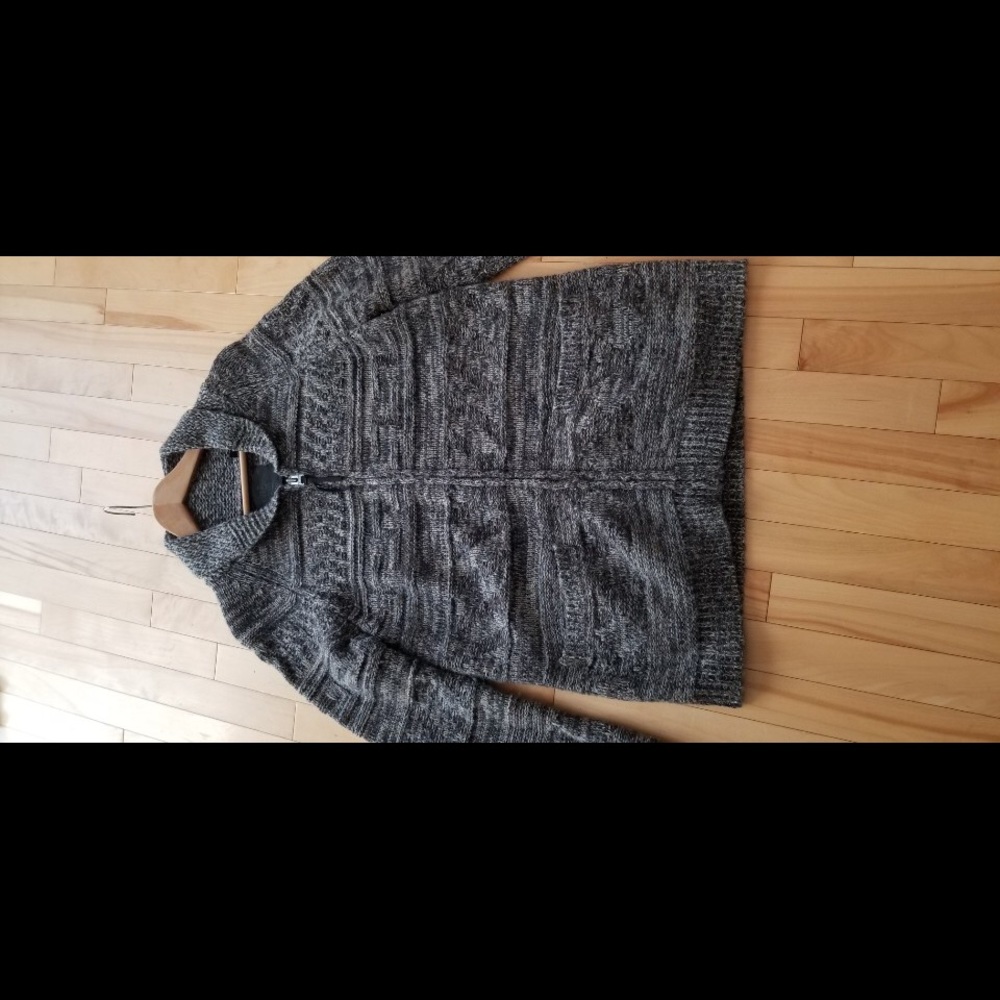 Aritzia gardigan
